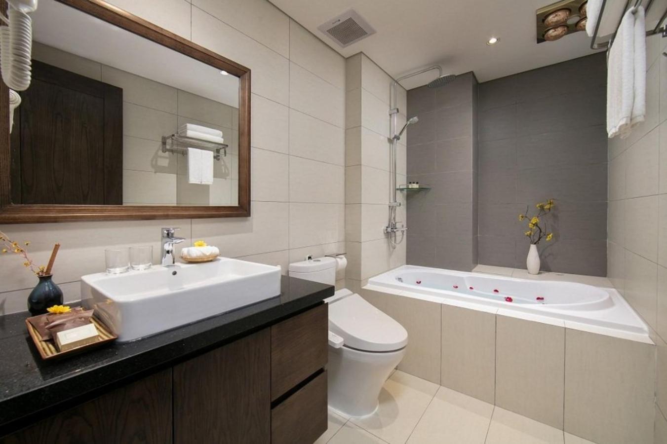 The Bloom Hà Nội Khách sạn hẻo lánh 4*